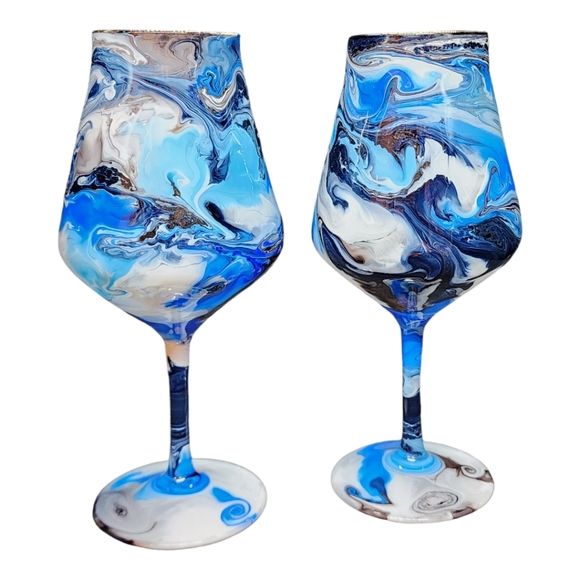 Solitude Blue and Grey/ 14oz Tulip Wine Glass Set - Picture 3 of 3